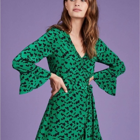 Tanya Taylor Nomi Green Silk Wrap Dress 4 - Picture 2 of 11